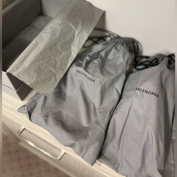 Balenciaga Pool Slide Sandal - Picture 9 of 11